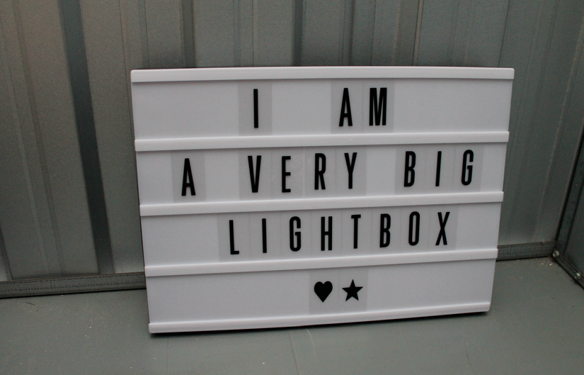 XL Lightbox A3 Letterbox 4 tracks Vintage cinematic illuminated led letter box retro cinema display banner
